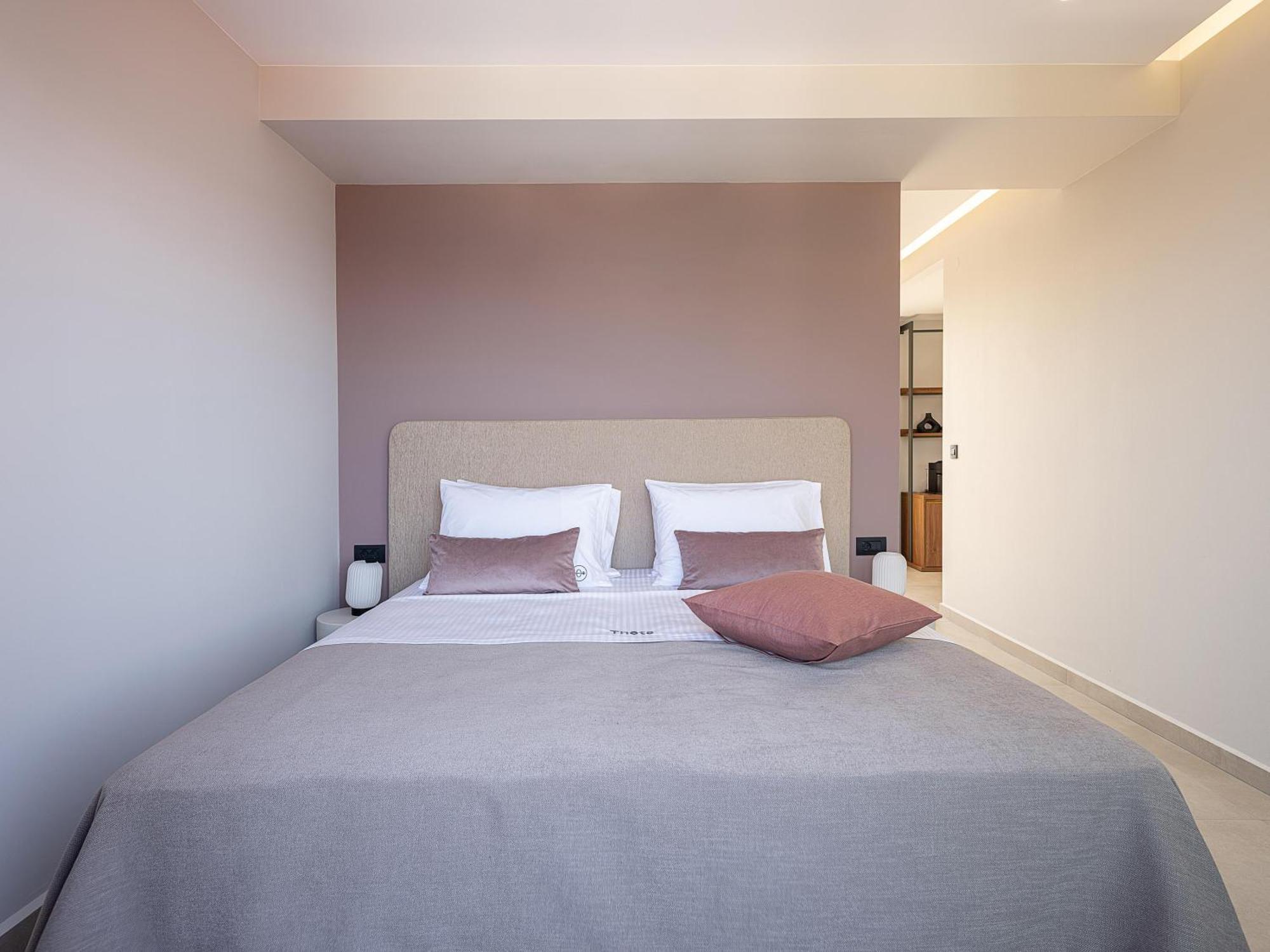 Theta Boutique Hotel ハニア エクステリア 写真